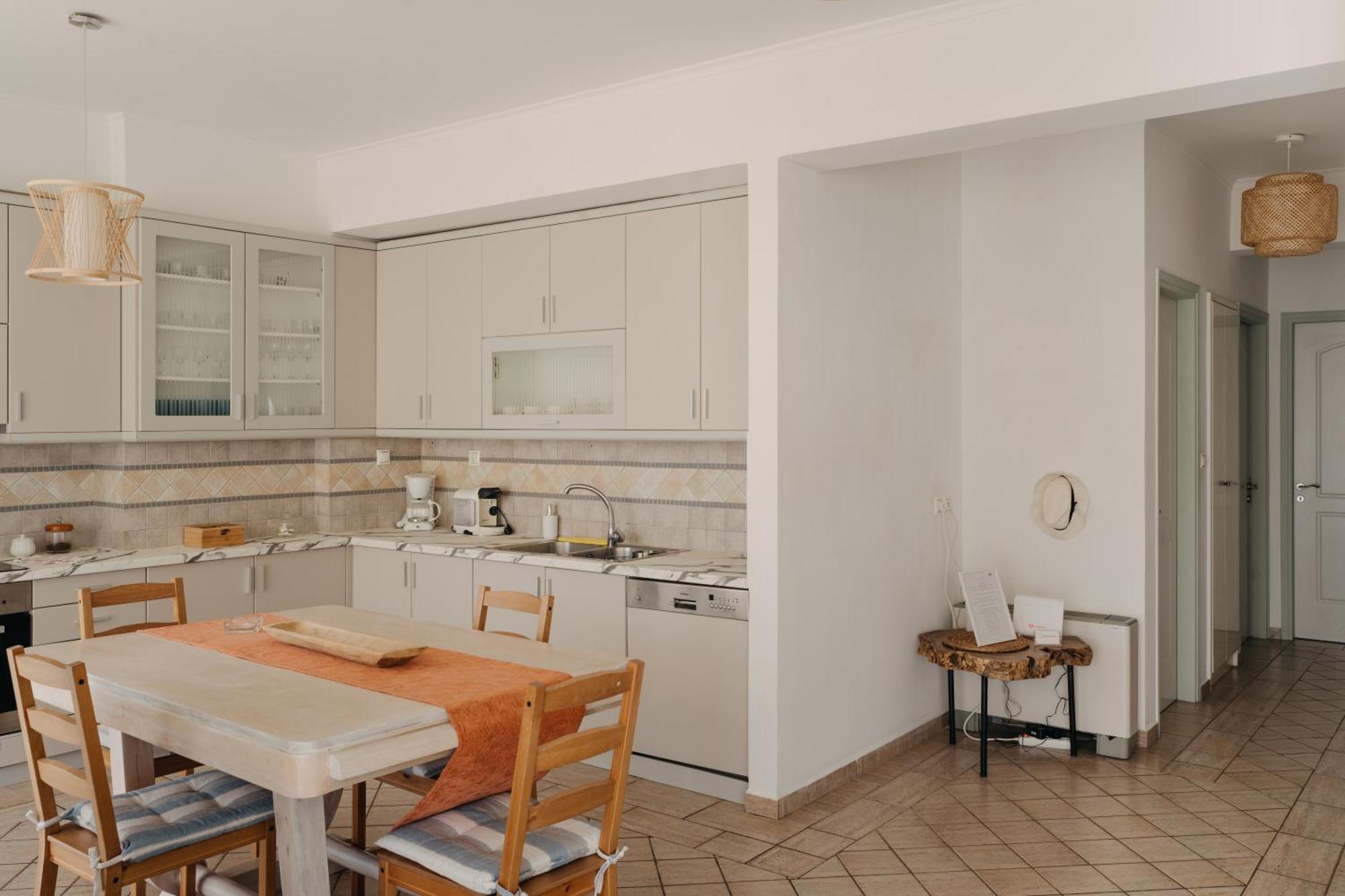 Lazarus 2Bd Apartment In The Center Patras Luaran gambar